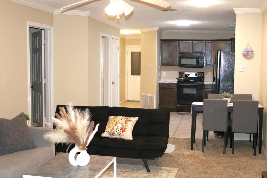 Lubbock Haven 3Beds, 3 Baths Lägenhet Exteriör bild
